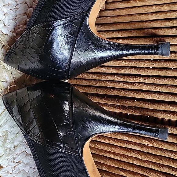 Couture Donald J. Pliner , Zorba, black peep toe heels, size 8M - Picture 14 of 15